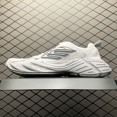 バレンシアガ スニーカー