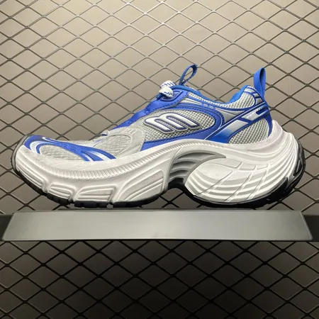 バレンシアガ スニーカー