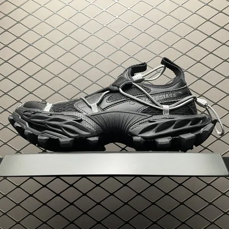 バレンシアガ スニーカー