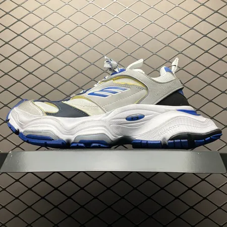 バレンシアガ スニーカー