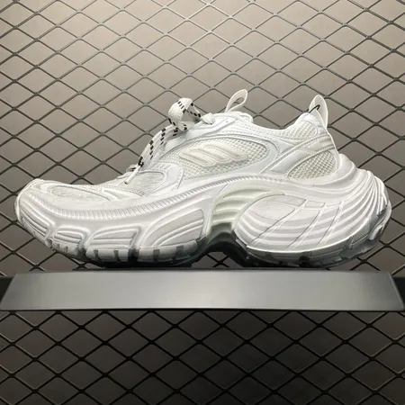 バレンシアガ スニーカー