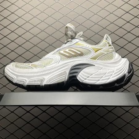 バレンシアガ スニーカー