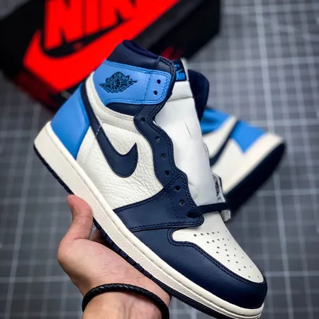 エアジョーダン スニーカー