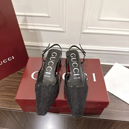 グッチ サンダル