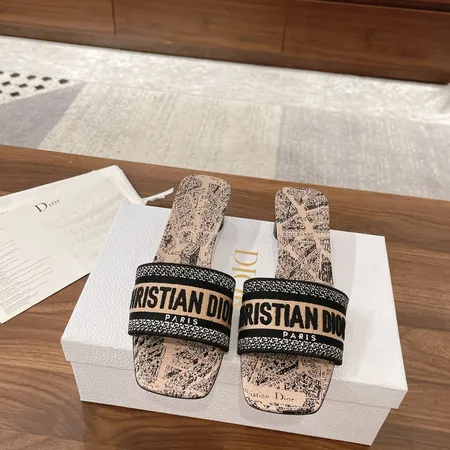 ディオール スリッパ