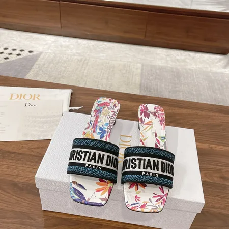 ディオール スリッパ