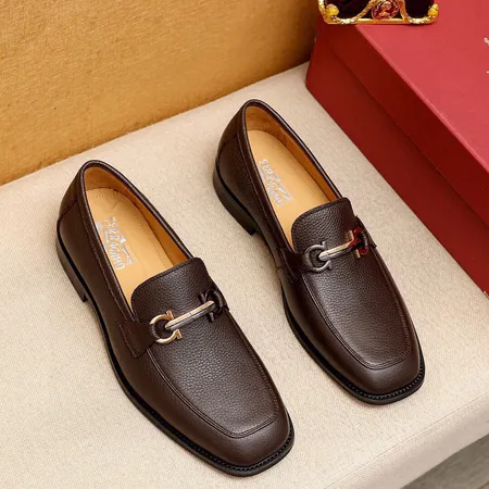 フェラガモ ビジネスシューズ