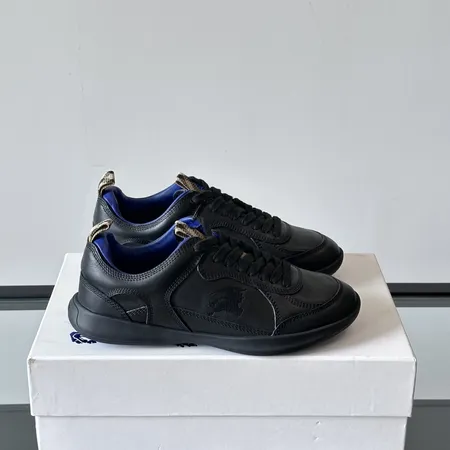 バーバリー ス スニーカー