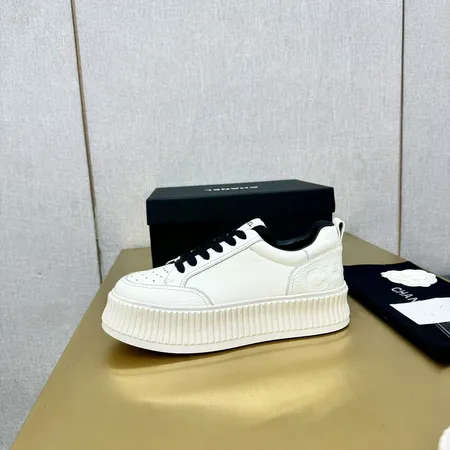 シャネル カジュアルシューズ