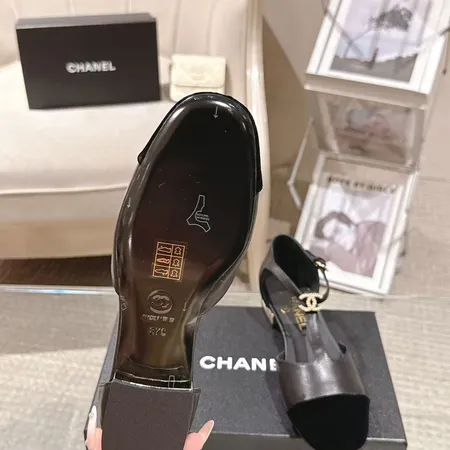 シャネル サンダル