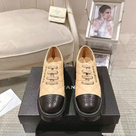 シャネル カジュアルシューズ