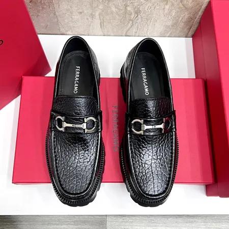 フェラガモ ビジネスシューズ