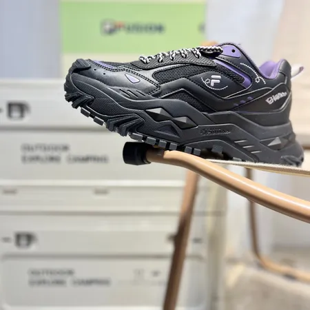 フィラ スニーカー