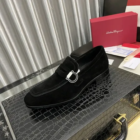 フェラガモ ビジネスシューズ