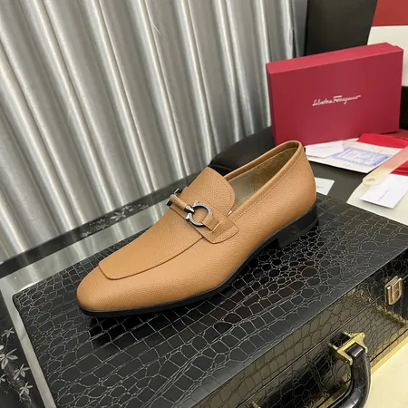 フェラガモ ビジネスシューズ