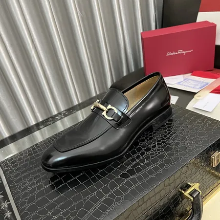 フェラガモ ビジネスシューズ