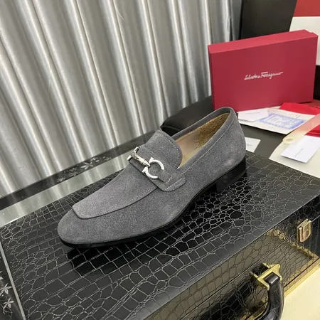 フェラガモ ビジネスシューズ