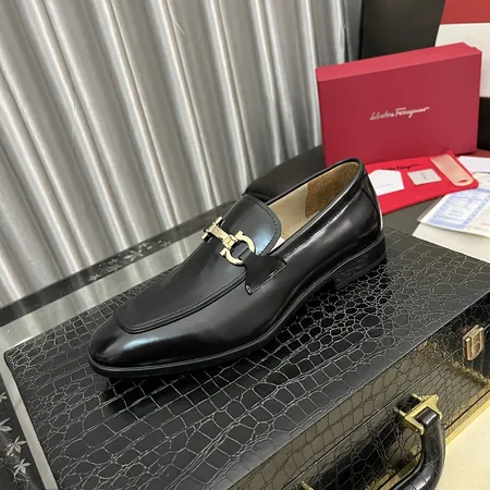 フェラガモ ビジネスシューズ