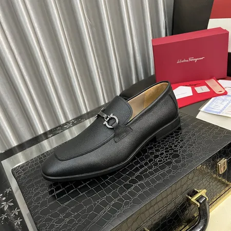 フェラガモ ビジネスシューズ