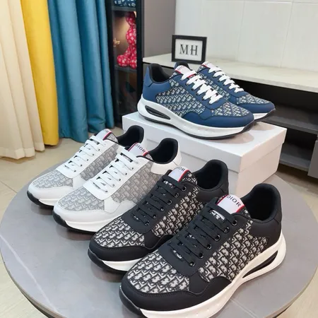 ディオール カジュアルシューズ