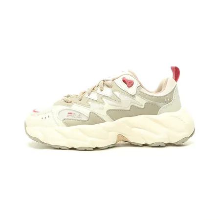 フィラ スニーカー