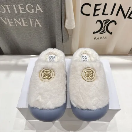 ロエベ スリッパ