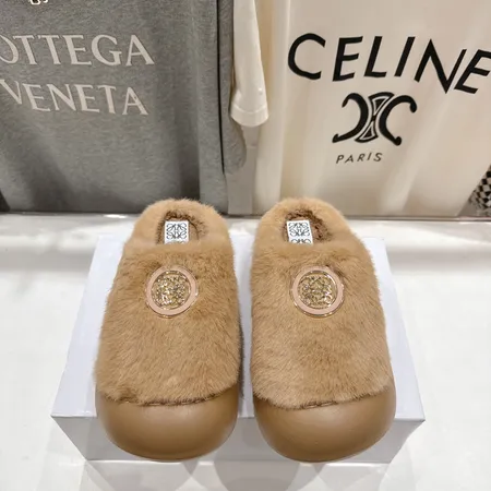 ロエベ スリッパ