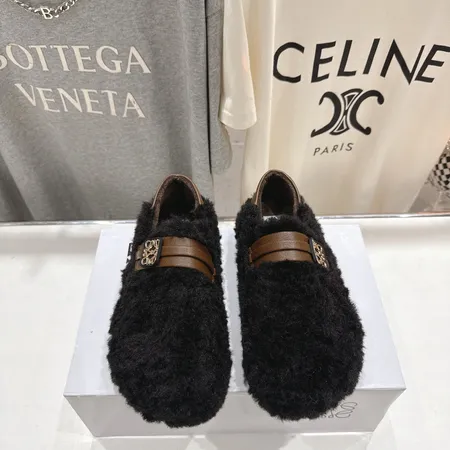 ロエベ スリッパ