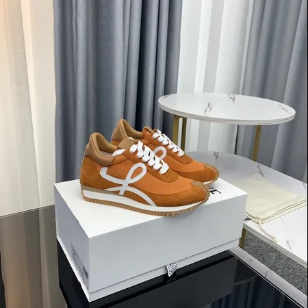 ロエベ カジュアルシューズ