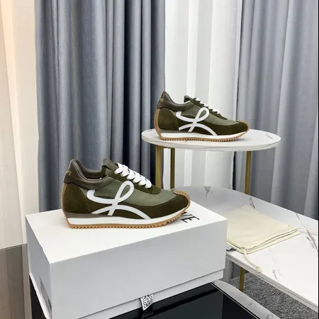 ロエベ カジュアルシューズ