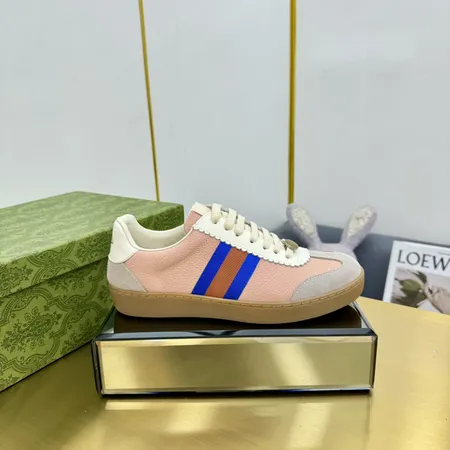 グッチ カジュアルシューズ