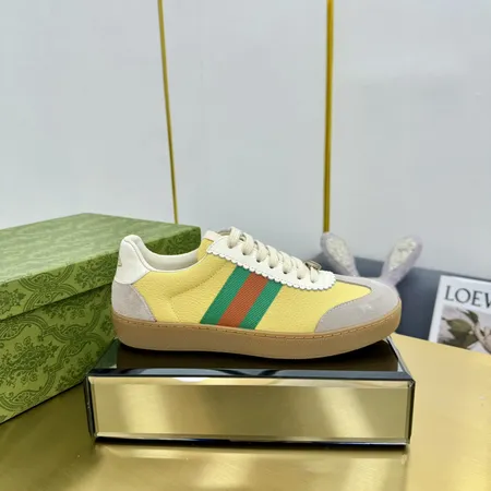 グッチ カジュアルシューズ