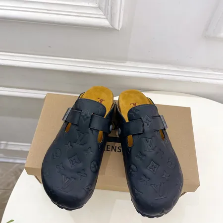 ルイヴィトン スリッパ