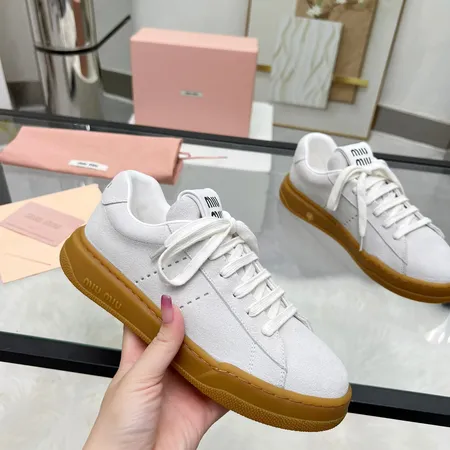 ミュウミュウ カジュアルシューズ