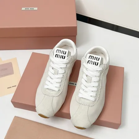 ミュウミュウ カジュアルシューズ