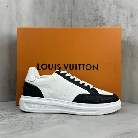 ルイヴィトン カジュアルシューズ