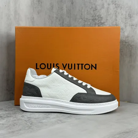 ルイヴィトン カジュアルシューズ
