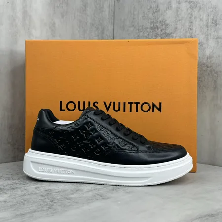 ルイヴィトン カジュアルシューズ