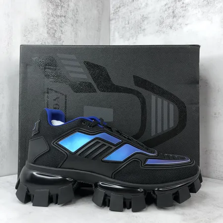 プラダ スニーカー