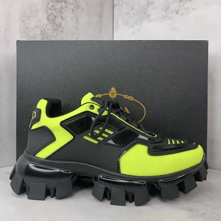 プラダ カジュアルシューズ