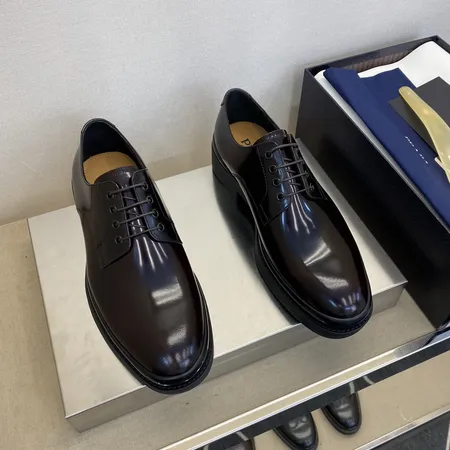 プラダ ビジネスシューズ