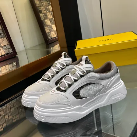 フェンディ カジュアルシューズ