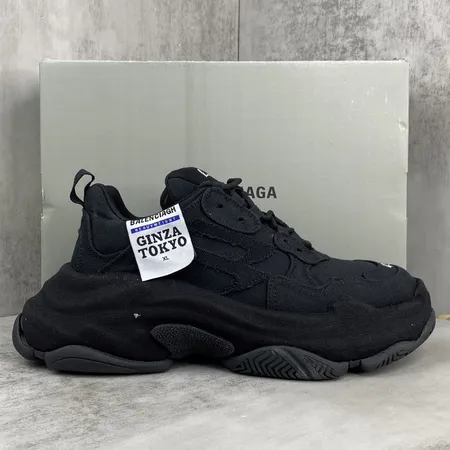 バレンシアガ スニーカー