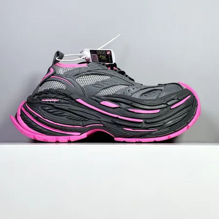 バレンシアガ スニーカー