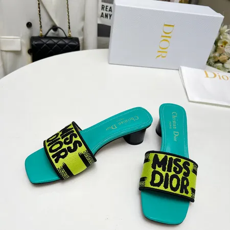 ディオール スリッパ