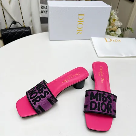 ディオール スリッパ