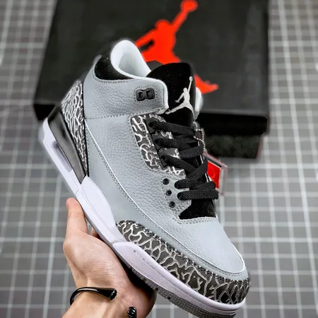 エアジョーダン スニーカー