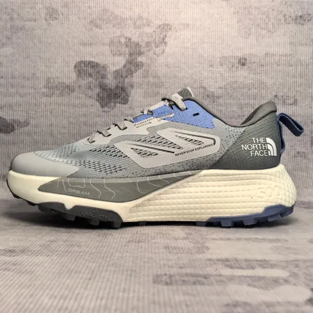 ノースフェイス スニーカー