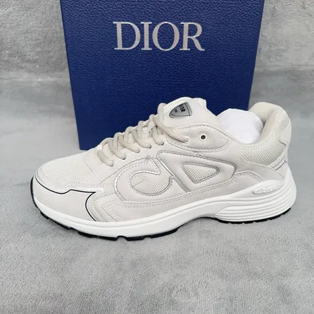 ディオール スニーカー