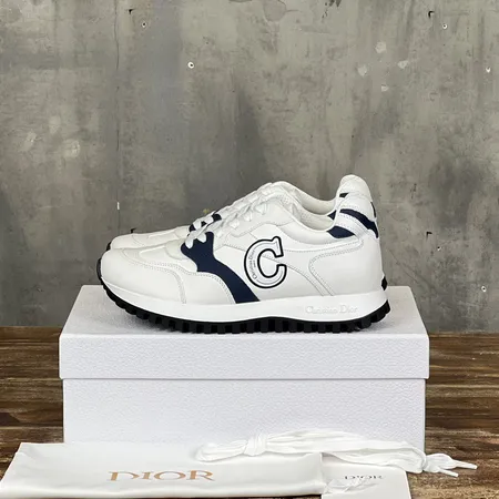 ディオール カジュアルシューズ